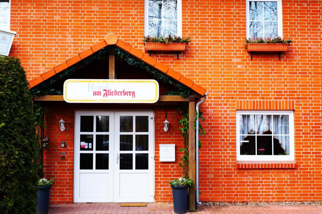 Garni Am Fliederberg Hotel Schwerin  Bagian luar foto